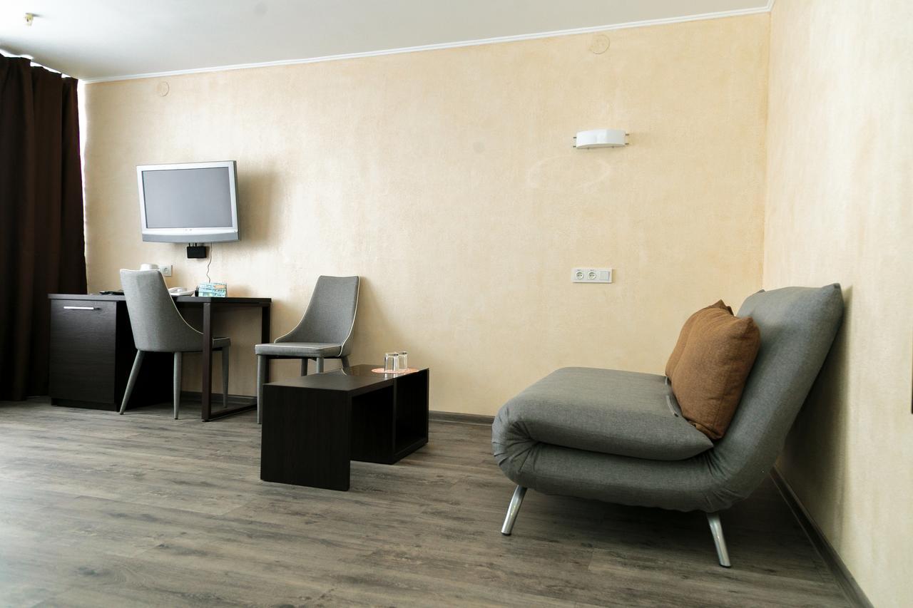Tourist Hotel Kharkiv Exterior photo