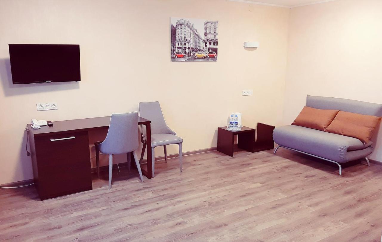 Tourist Hotel Kharkiv Exterior photo